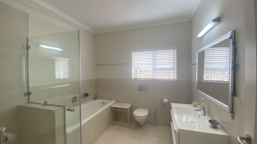 3 Bedroom Property for Sale in Admirals Kloof Western Cape